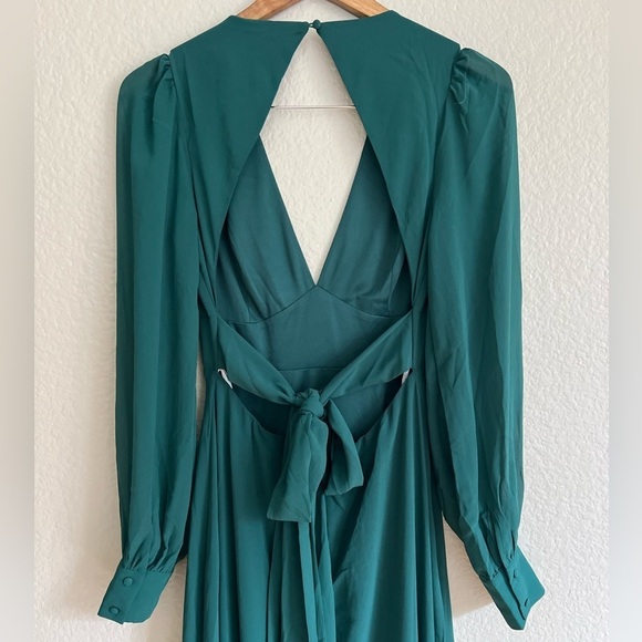 NWOT Talk About Divine Hunter Green Long Sleeve Backless Maxi Dress - Picture 6 of 9